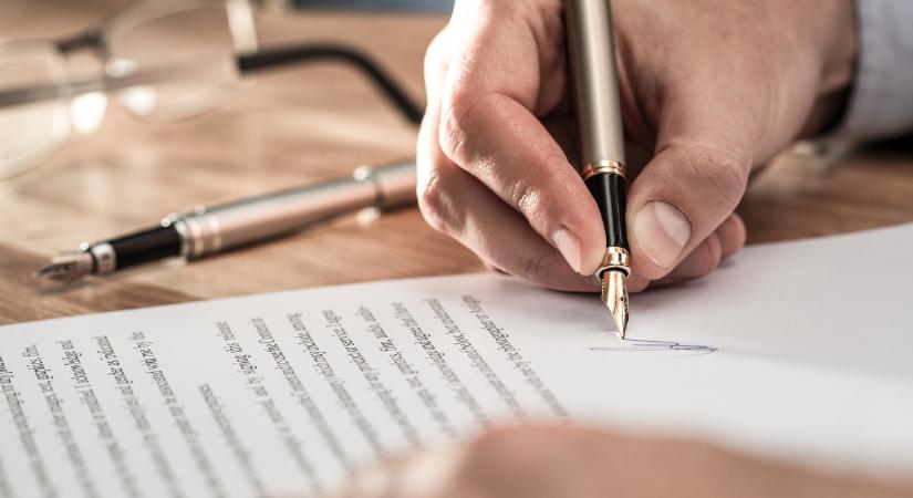 Az álképviselet és az aláírás hamisítása