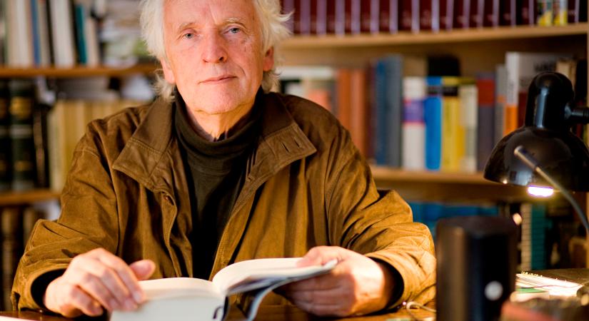 Levélregény történelmi hátérrel