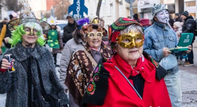 Ki tudja, miért lesz rövidebb idén a farsang?