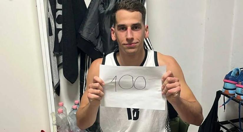 Parádés teljesítmény az egyetemi bajnokságban: 100 pontot ért el a DEAC kosarasa!
