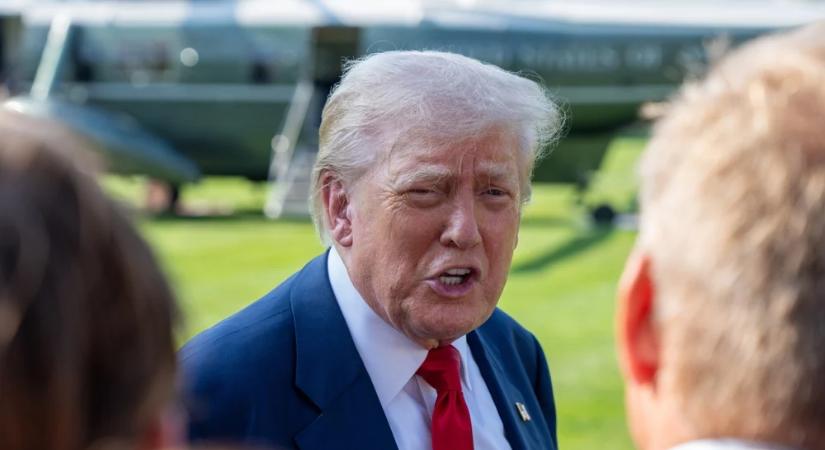 Donald Trump ámokfutó módjára ment neki a világ politikai elitjének