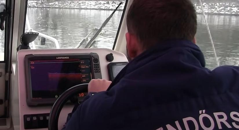 A Dunában is keresik az eltűnt fiút