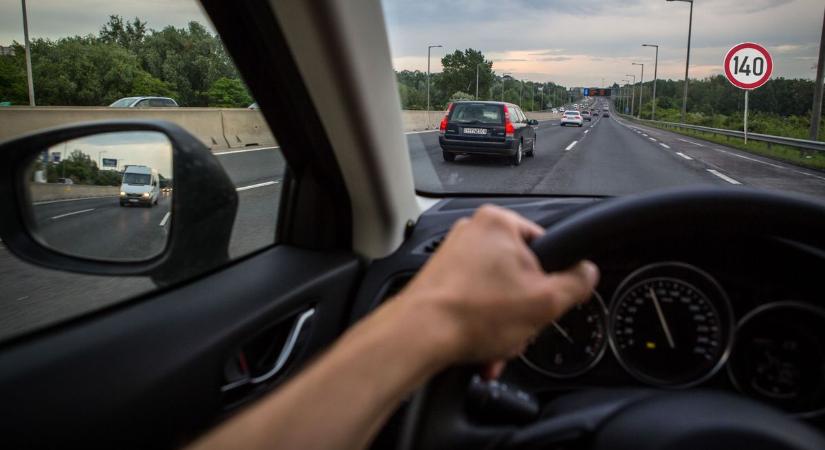 140 km/h és bukósisak: van pár durva meglepetés az új KRESZ tervezetben