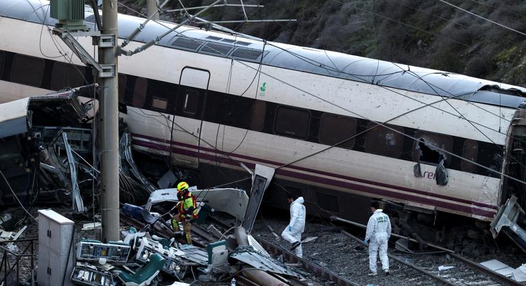 Újabb részletek derültek ki a spanyolországi vonattragédiáról, rejtélyes körülmények a háttérben