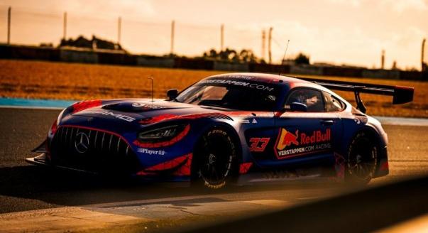 Verstappen a GT-tesztről: „Szeretem ezeket az autókat”