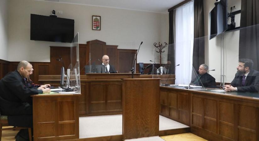 Drágán megfizettek tettükért a parfümtolvajok!