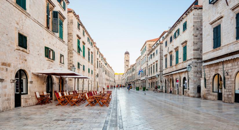 Ennek tényleg örülni fognak a magyarok: bejelentette a Wizz Air, új tengerparti úti cél érkezik, fillérekért repülhetsz