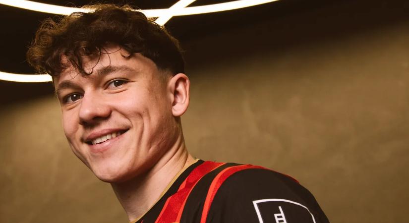 Szoboszlai Dominik egy szóval üzent a Premier League-be igazolt Tóth Alexnek – fotó