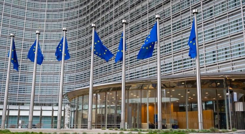 Nem akárki mondta ki: a szemünk láttára szakadhat ketté az EU – ez a két új csoport jön létre