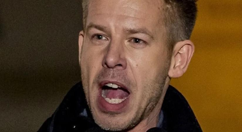 Váratlan fordulat: Magyar Péter fél év után megjelent a munkahelyén!