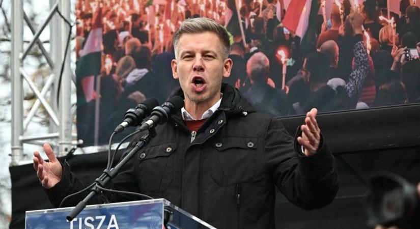 Itt a Tisza-burger: Magyar Péter pártja nagy adag moslékot főzött ki a baloldal politikusaiból (VIDEÓ)