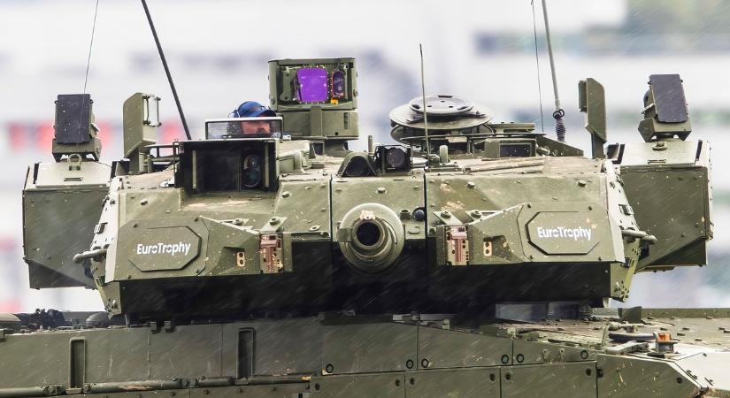 Itt a németek új szupertankja, ideje elfelejteni a Leopardot: videón, mire képes a Condor