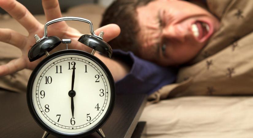 Nem hagyja csak úgy lenyomni az ébresztőt a Google