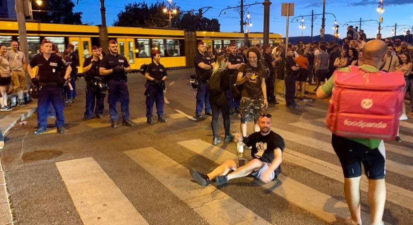 Magyar Autóklub: túl hosszú és bonyolult az új KRESZ