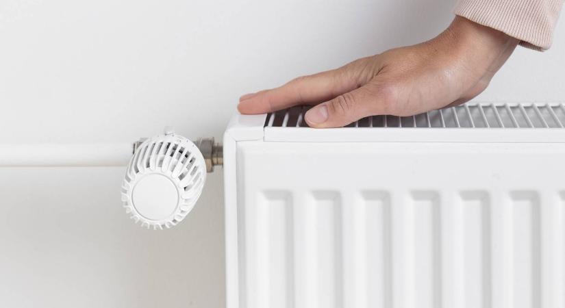 A tűzoltó figyelmeztet: 5 dolog, amit tilos a radiátor vagy a fűtőtest közelében tárolni