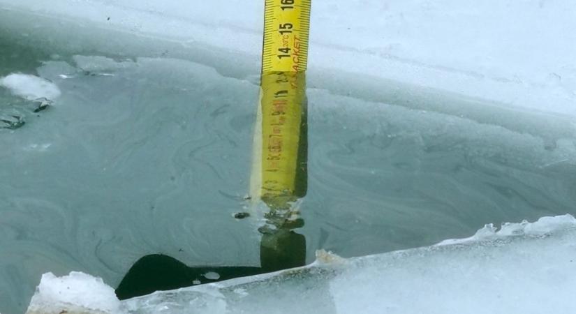 Népszerű agglomerációs tó vált korcsolyázhatóvá