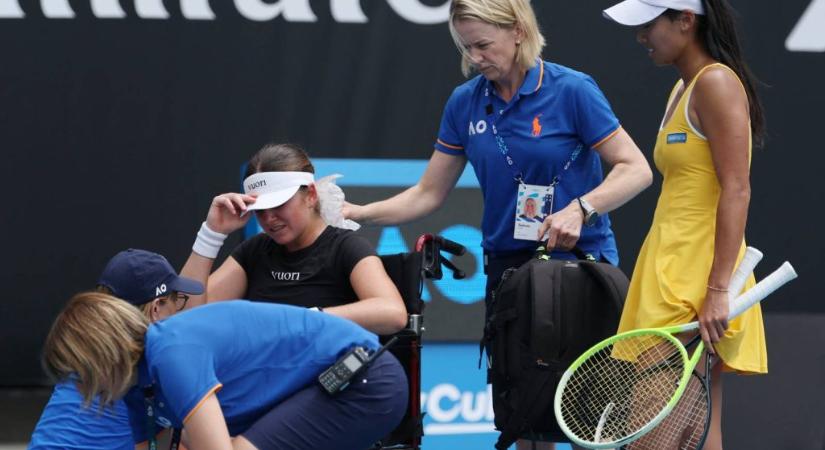 Dráma Melbourne-ben: kerekesszékben vitték le a teniszezőt az AusOpenen