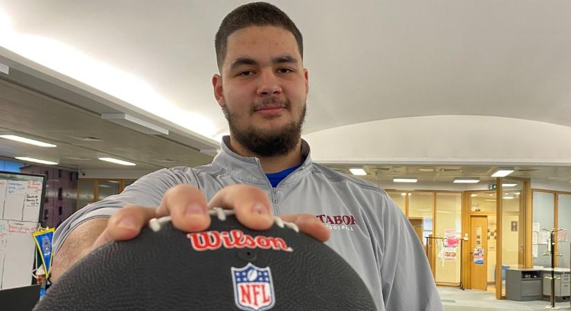 Hazatért a győri óriás - mutatjuk, hogy mekkora a tehetséges amerikaifutball-játékos - galéria