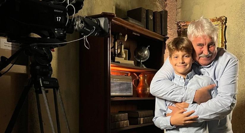 Kaposvári nagyapa és unokája bocsátotta árverésre a legféltettebb kincsét a Kincsvadászokban