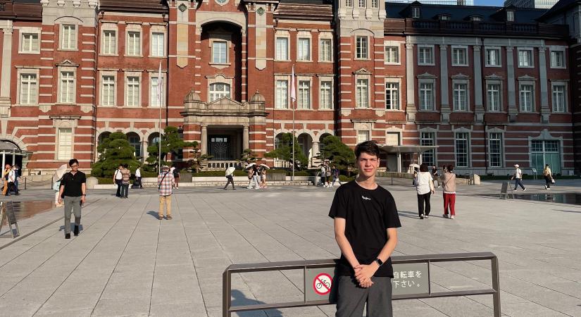 Egyedül Japánban: így él a húszéves debreceni fiatal