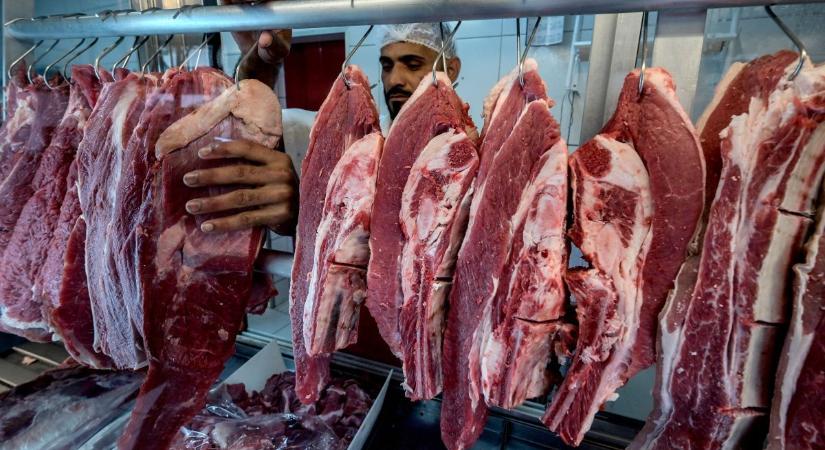 Itt a legújabb zöld őrület: tovább drágítanák az EU-s hústermékeket, hogy megmentsék a bolygót