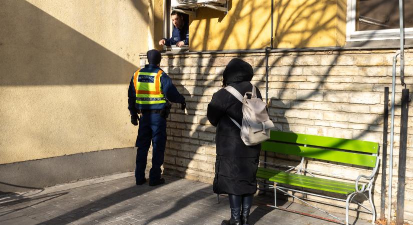 A Szőlő utcát végképp a rendszer romlottságának szimbólumává emelték a bezárással