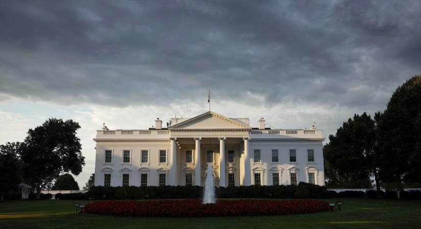 Hatalmas titkolózások között építhet Donald Trump bunkert a Fehér Ház alá