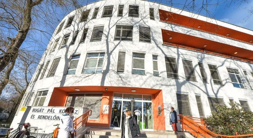 Látogatási tilalmat rendelt el a kórház orvosigazgatója