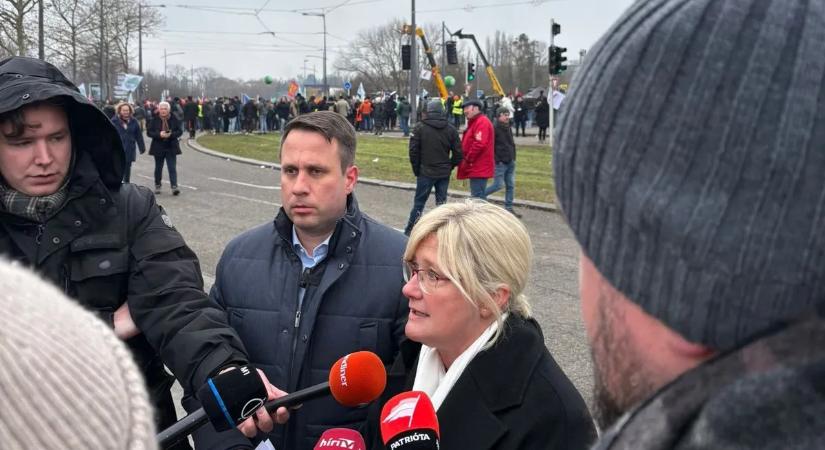 Gál Kinga Brüsszelben: A gazdák mellett vagyunk!