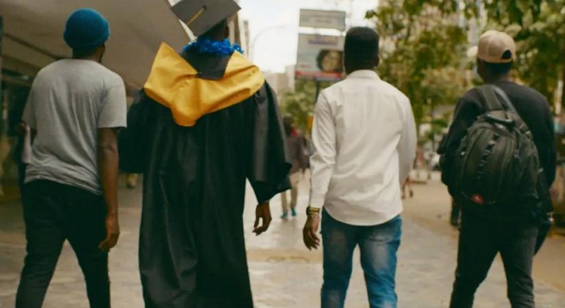 Esszégyárak és erkölcsi vakfoltok: mi van, ha kiderül, hogy a tudás ma már valójában nem is hatalom?