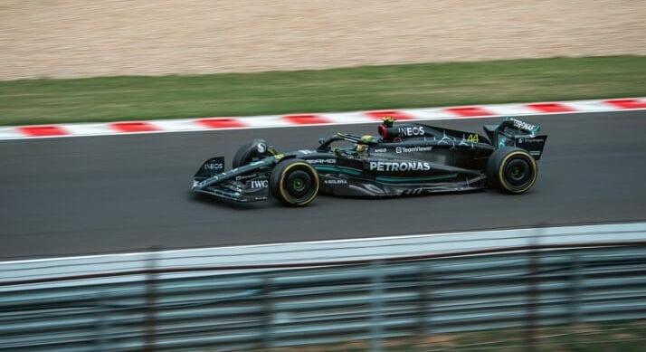 Átalakulás előtt a Mercedes: távozik az F1-es csapat fő tervezője