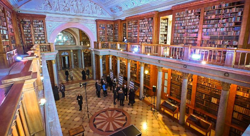 Vége a rovarinvázió elleni heroikus küzdelemnek Pannonhalmán