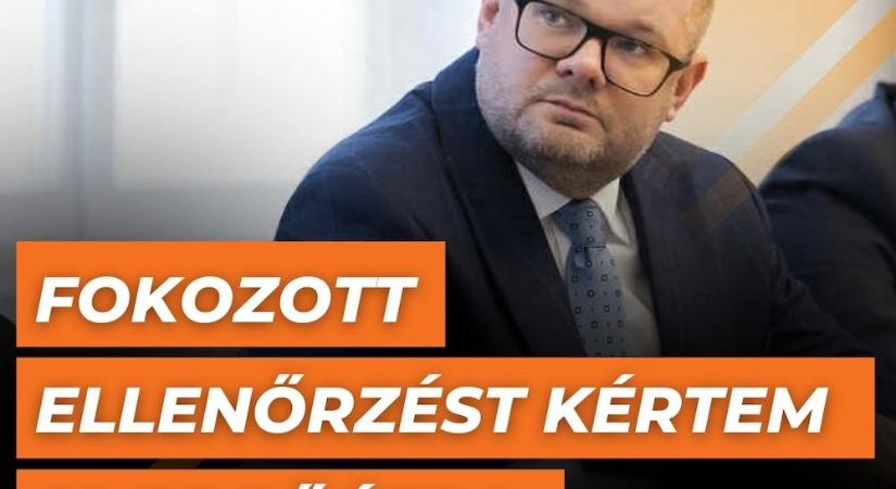 Békés falvak kamionok nélkül, de politikai zajjal - Fekete Dávid már a 81-es úttal is kampányol