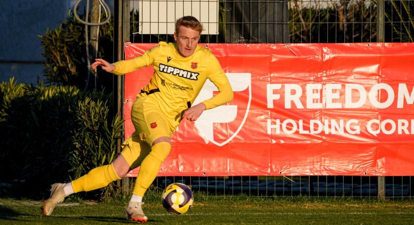 Betalált a Honvéd új játékosa, felvette a versenyt az éllovassal a Szeged, két játékost igazolt a sereghajtó