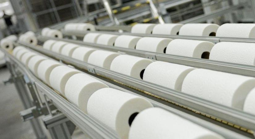 Több beruházással erősít a Vajda-Papír Csoport Dunaföldváron