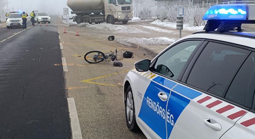 Tragédia a sűrű ködben, sarki fény az égbolton