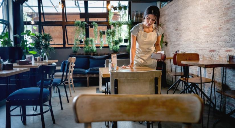 Százmilliárdos mentőöv az egyik kulcságazatnak