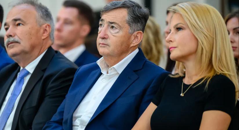 Még most is csaknem egymilliárd forintot követel Mészáros Lőrinc építőcégétől egy alvállalkozó