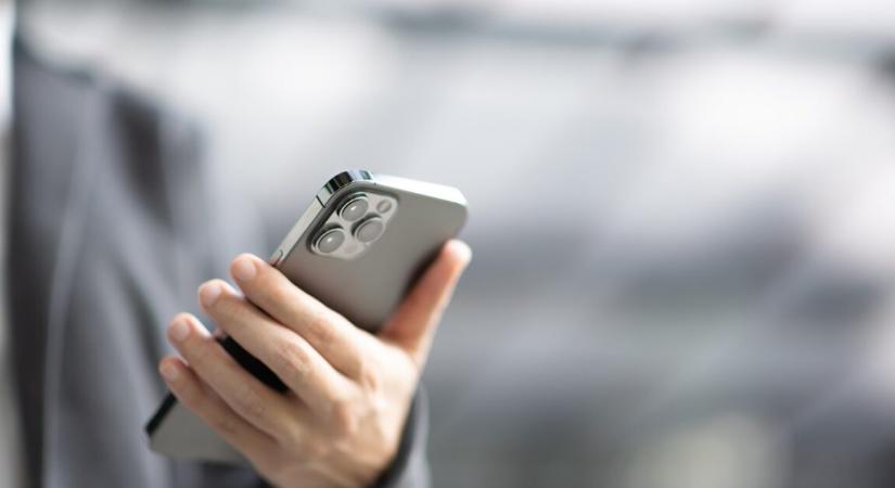 Veszélyben az iPhone‑od – kritikus hiba miatt azonnali frissítésre van szükség