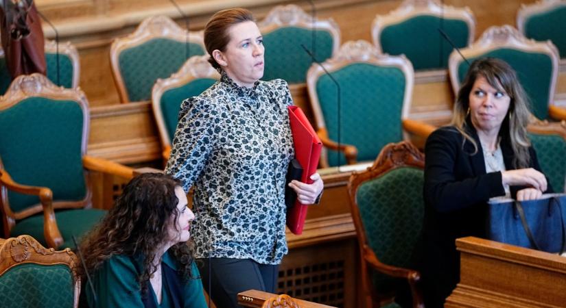 Dánia állandó NATO-védelmet kért Grönlandra