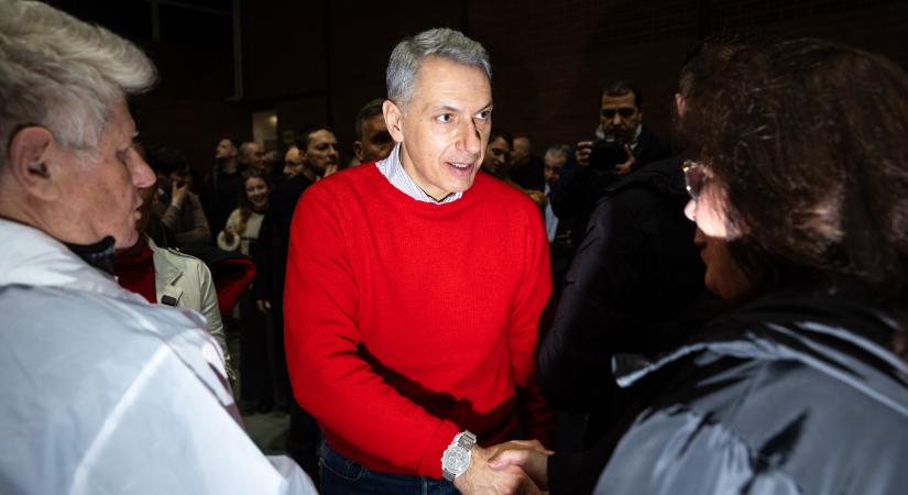 Németh Szilárd megkapta a selyemzsinórt Lázár Jánostól