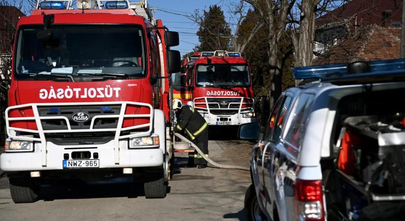 Kigyulladt egy benzinkút és egy autómosó Kisszálláson