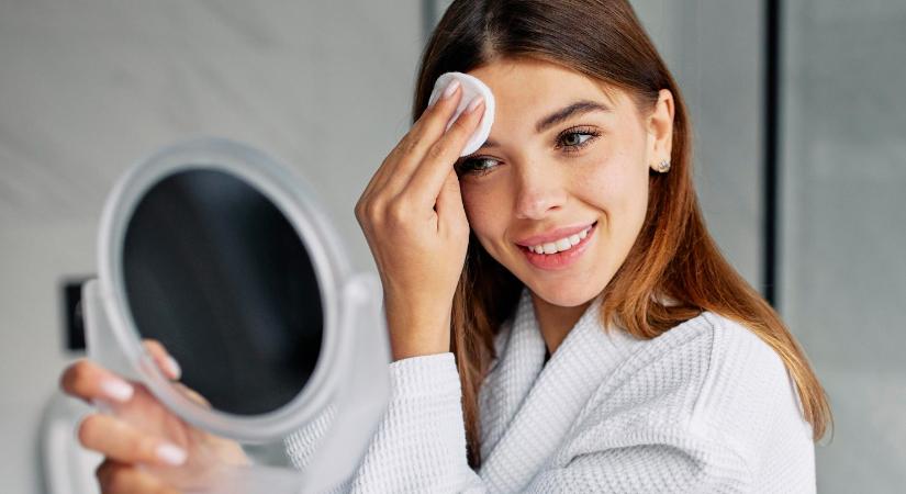 Hibáztam, de hol: 6 komoly sminkeltávolítási hiba, amit te is elkövetsz