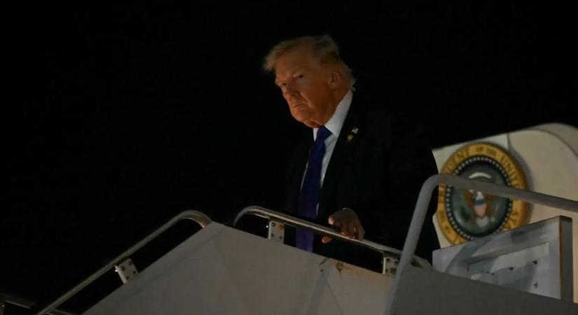 Nagy a baj! Leszállni kényszerült az Air Force One – Veszélyben van Trump?