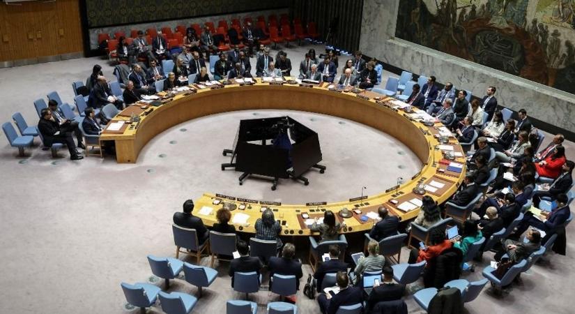 Trump nagyon nem elégedett, de inkább nem ültetné Putyin mellé Orbánt – „Bárcsak ne lenne szükségünk rá!”