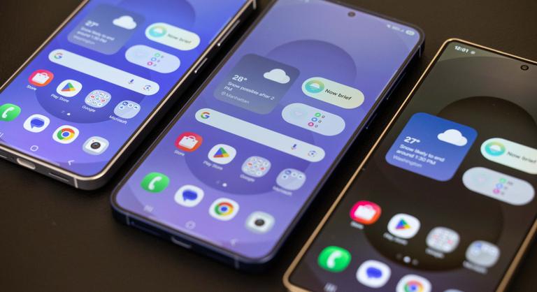 Vége a kukucskálásnak: gombnyomásra válhat láthatatlanná a Samsung új csúcsmobiljának kijelzője