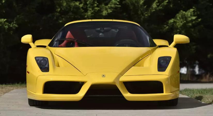 Brutális rekordáron talált gazdára egy alig használt Ferrari Enzo