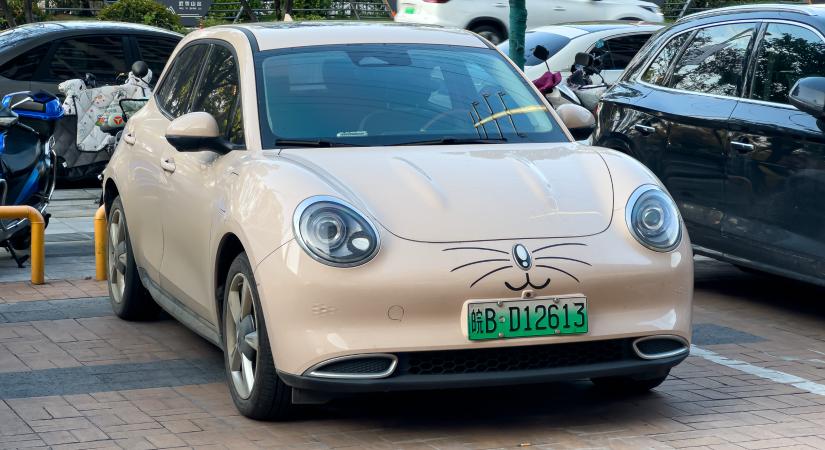 Lerohanták a kínaiak a magyar villanyautó-piacot?