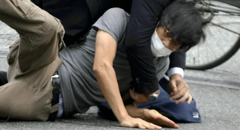 Életfogytiglanra ítélték a volt japán miniszterelnök gyilkosát