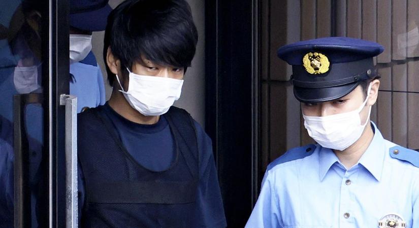 Életfogytiglani börtönbüntetésre ítélte a bíróság Abe Sindzó volt japán miniszterelnök gyilkosát